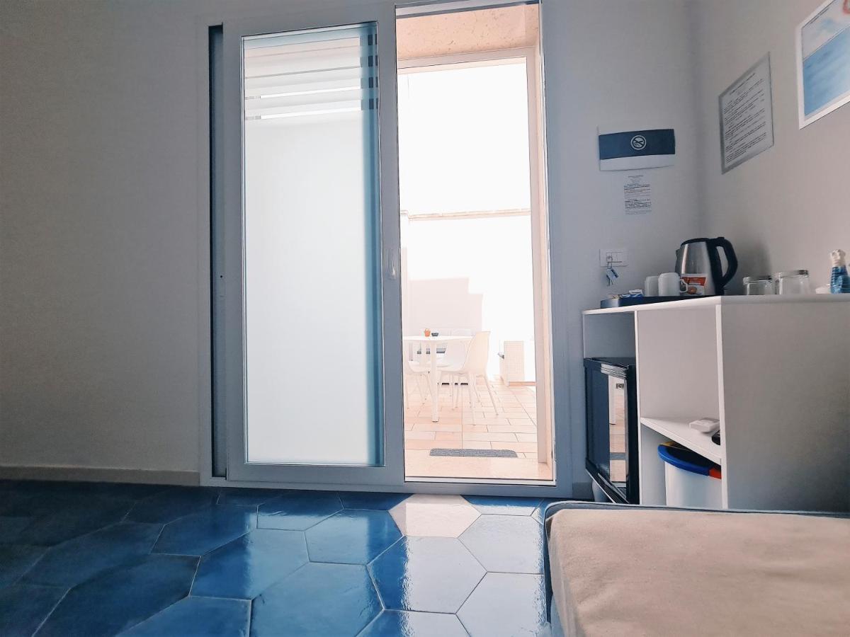 Kalinifta Rooms Apartment Torre Lapillo Buitenkant foto