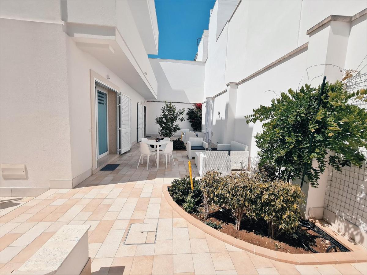Kalinifta Rooms Apartment Torre Lapillo Buitenkant foto