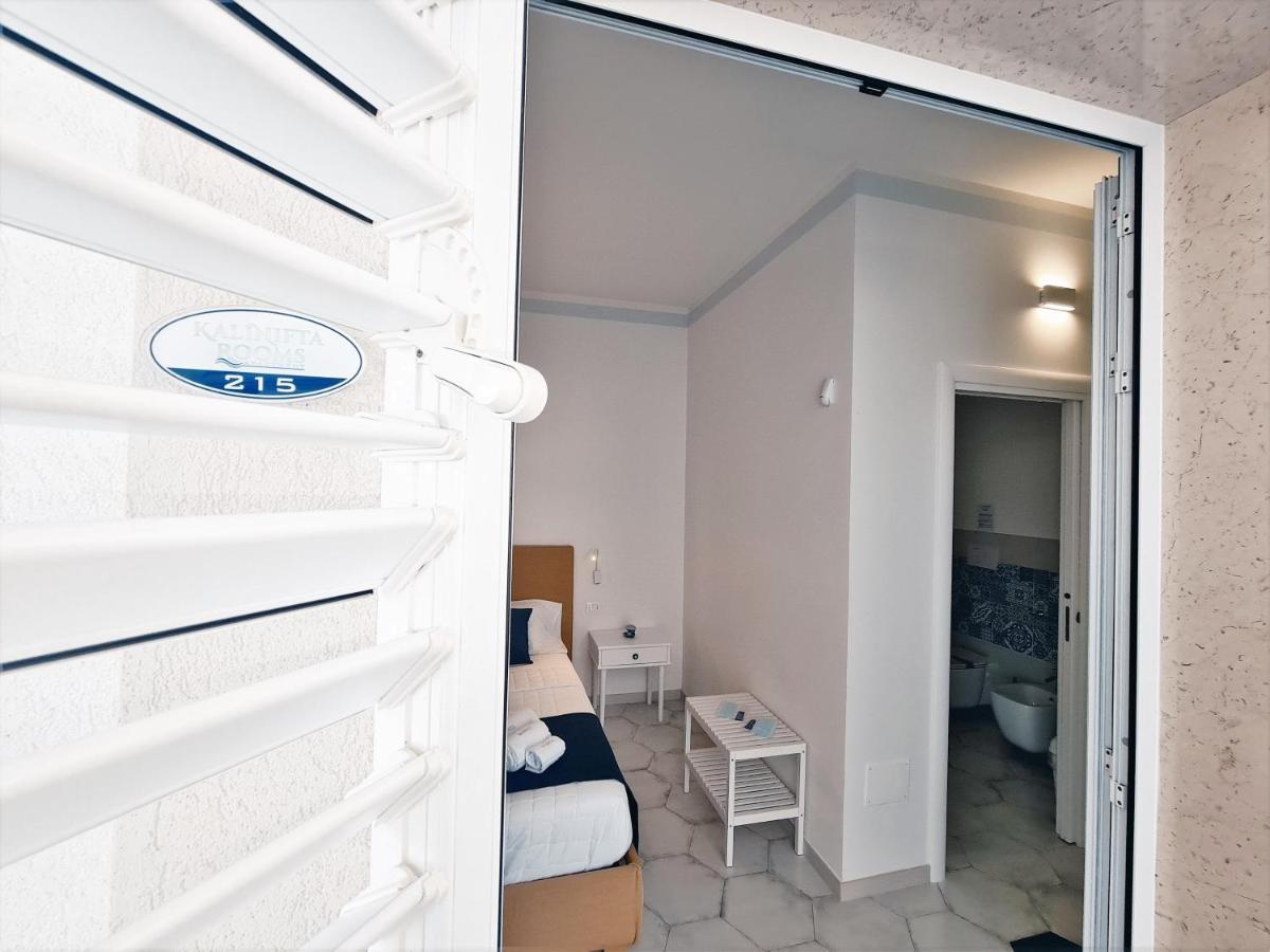 Kalinifta Rooms Apartment Torre Lapillo Buitenkant foto