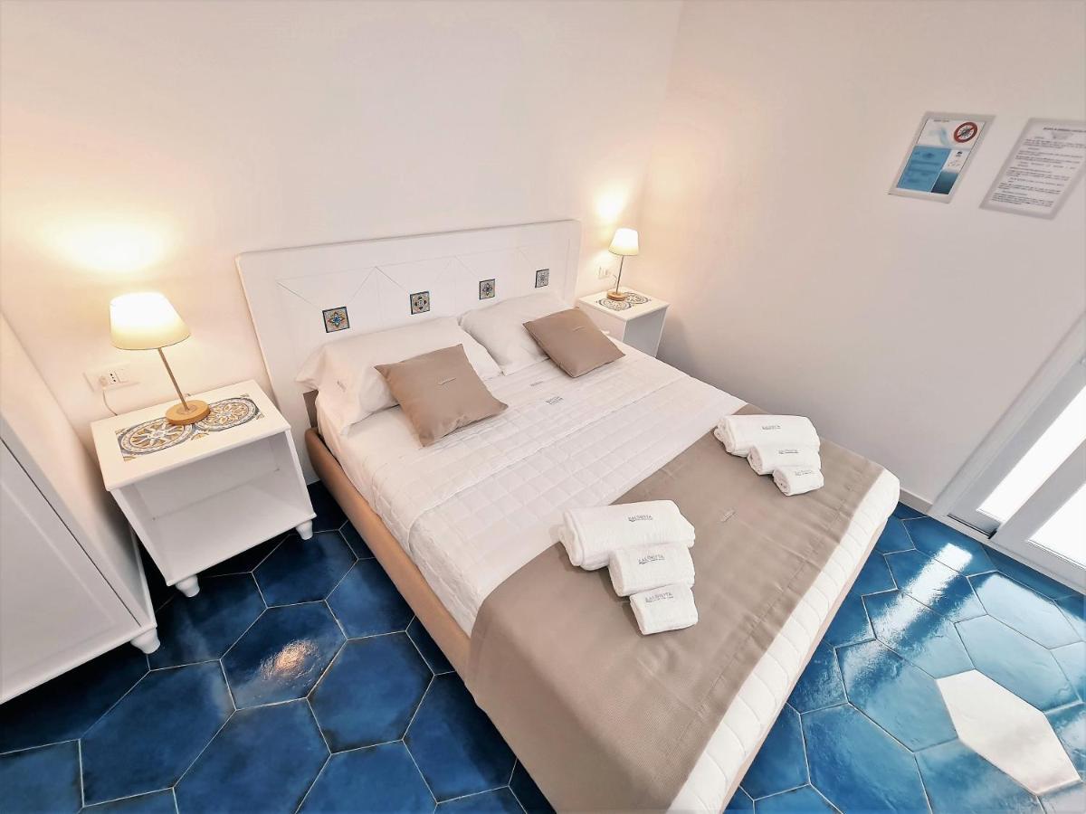 Kalinifta Rooms Apartment Torre Lapillo Buitenkant foto