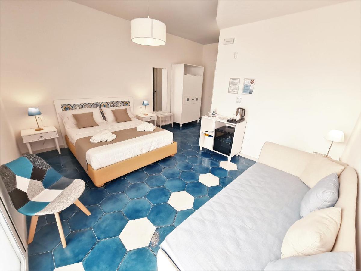 Kalinifta Rooms Apartment Torre Lapillo Buitenkant foto