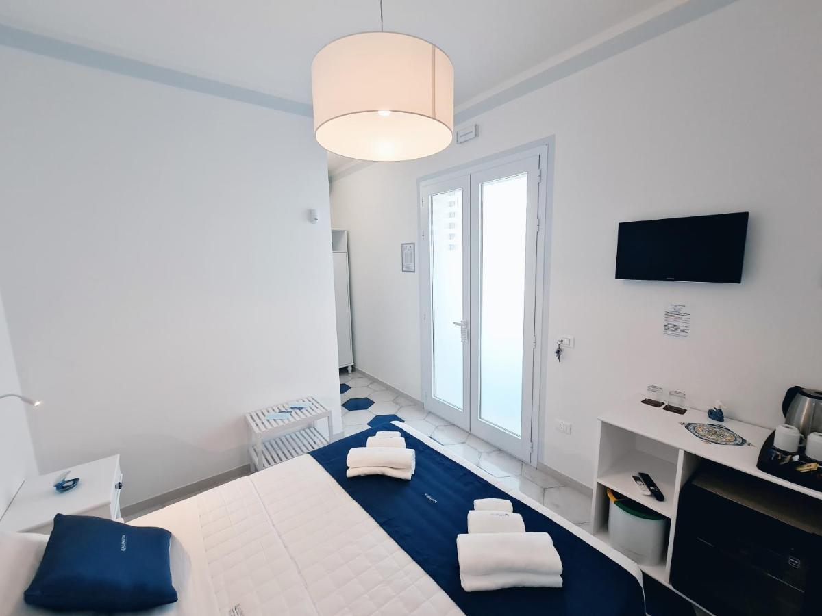 Kalinifta Rooms Apartment Torre Lapillo Buitenkant foto