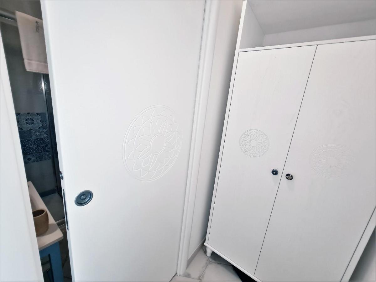 Kalinifta Rooms Apartment Torre Lapillo Buitenkant foto