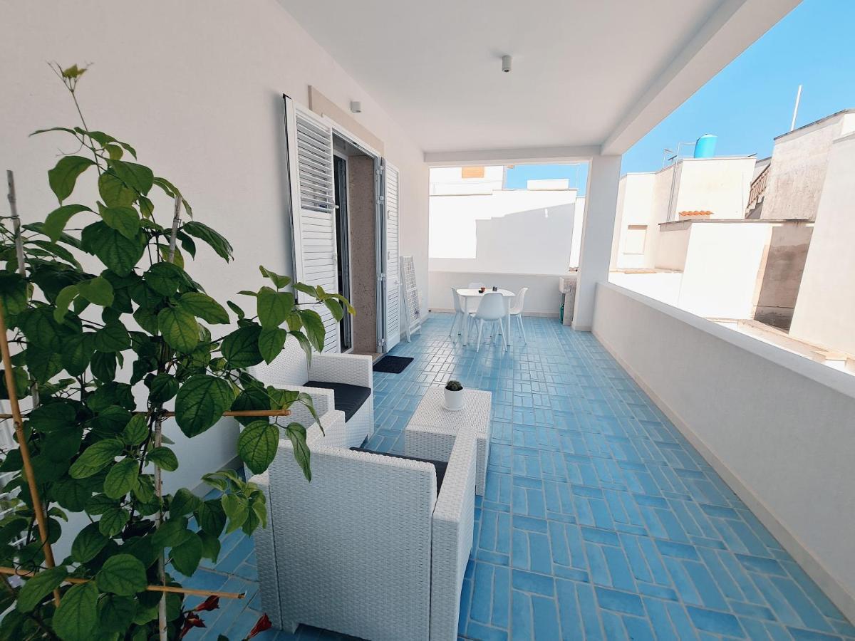 Kalinifta Rooms Apartment Torre Lapillo Buitenkant foto